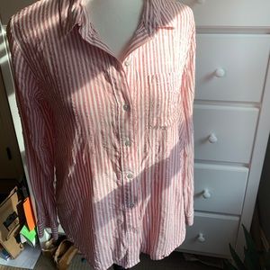 Universal Thread shirt